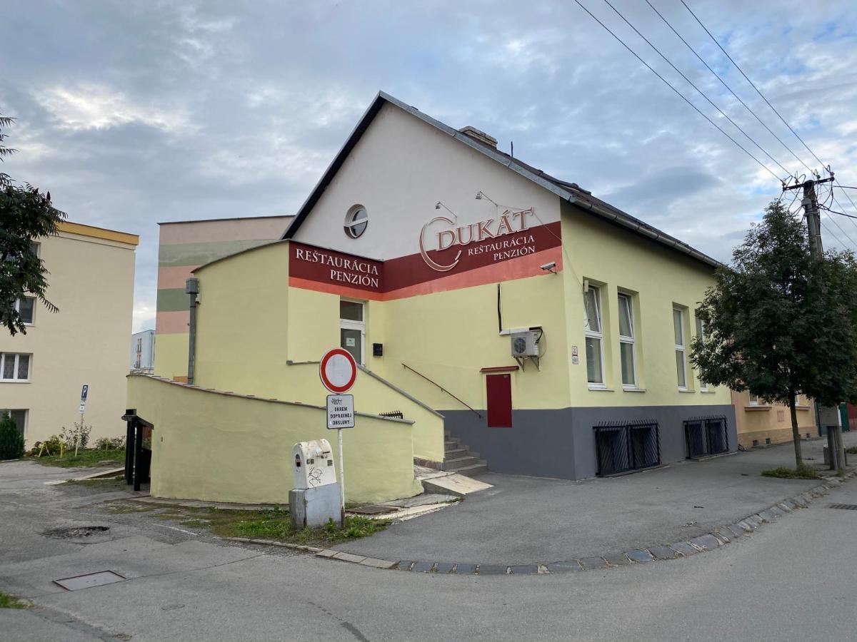 Penzion Dukat Presov Bagian luar foto