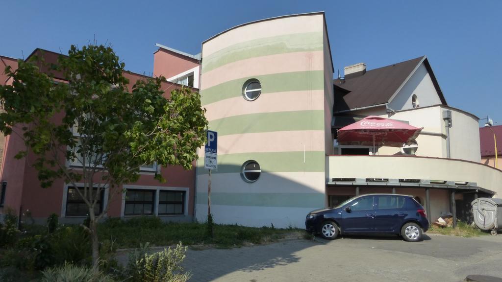 Penzion Dukat Presov Bagian luar foto