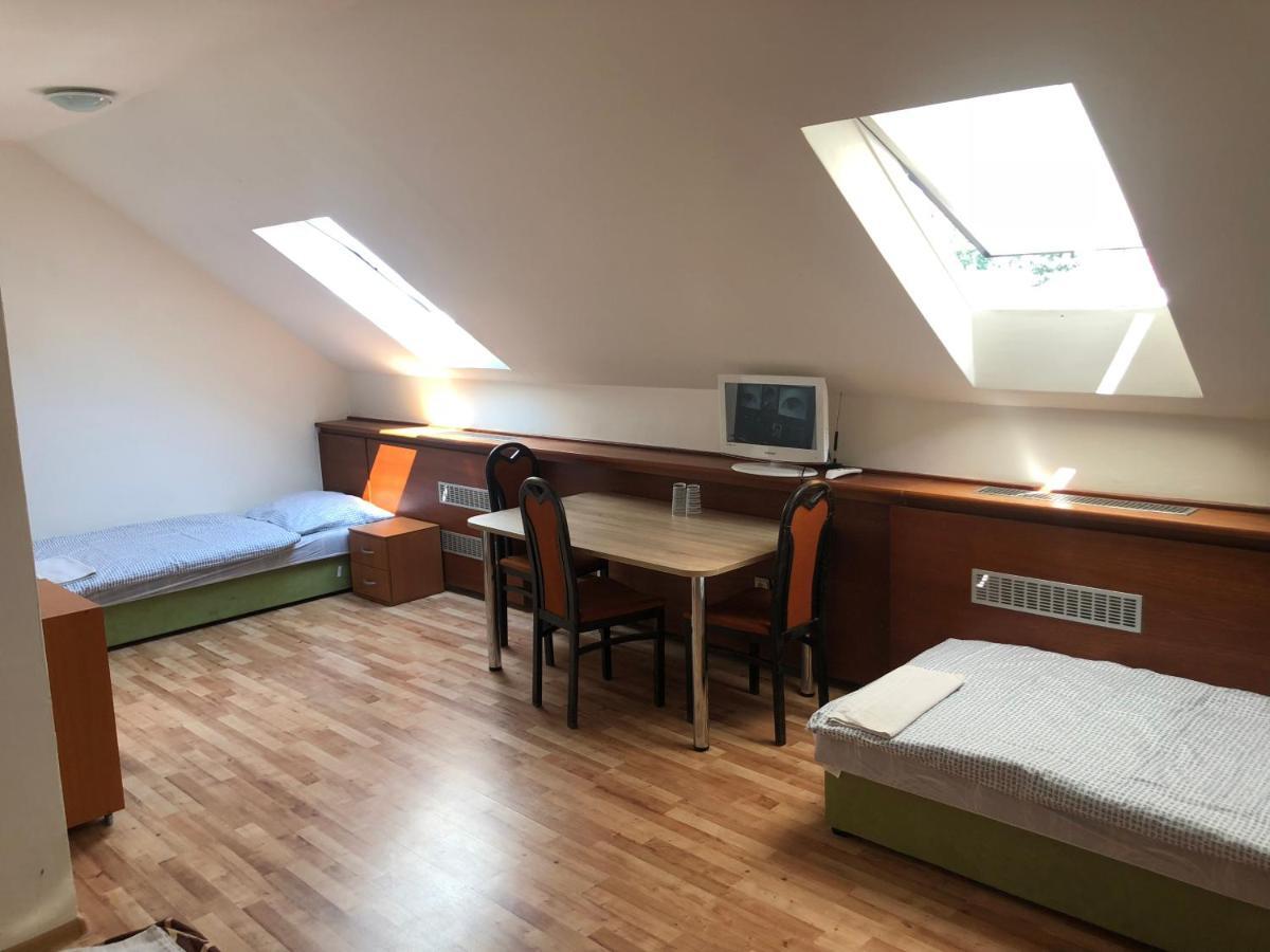 Penzion Dukat Presov Bagian luar foto